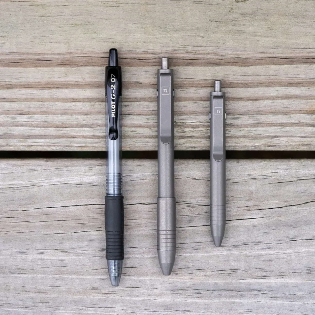 vendor-edc-pen-titanium-pen-comparison-with-pilot-g2-pen